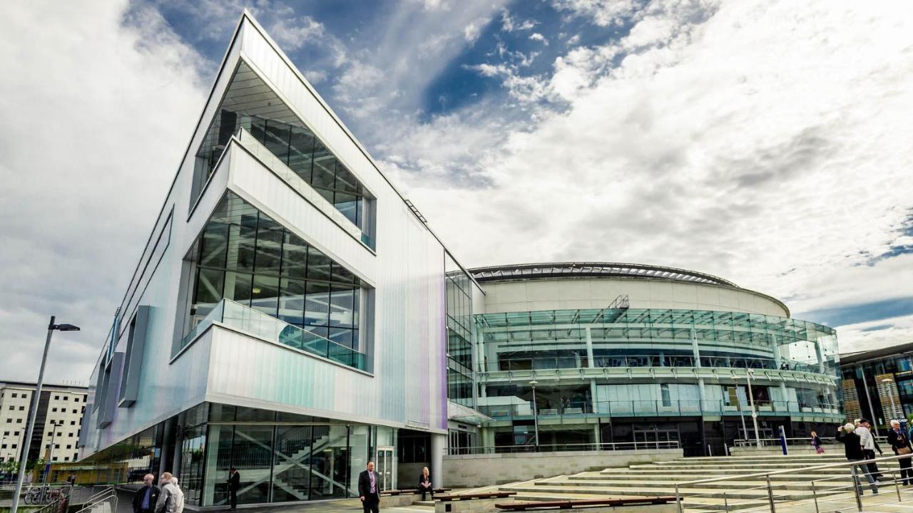 Holiday Inn Express Belfast City By Ihg Dış mekan fotoğraf