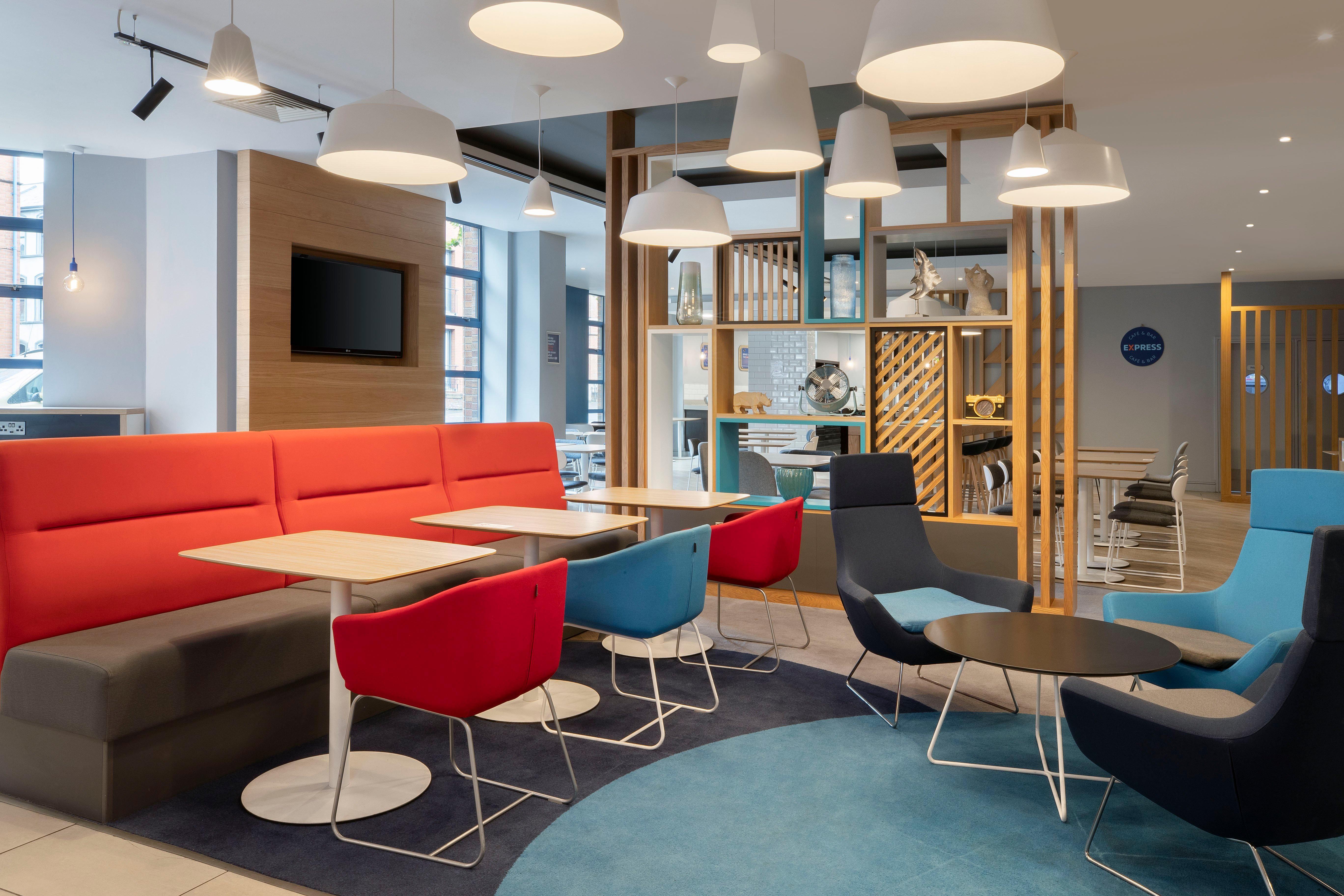 Holiday Inn Express Belfast City By Ihg Dış mekan fotoğraf