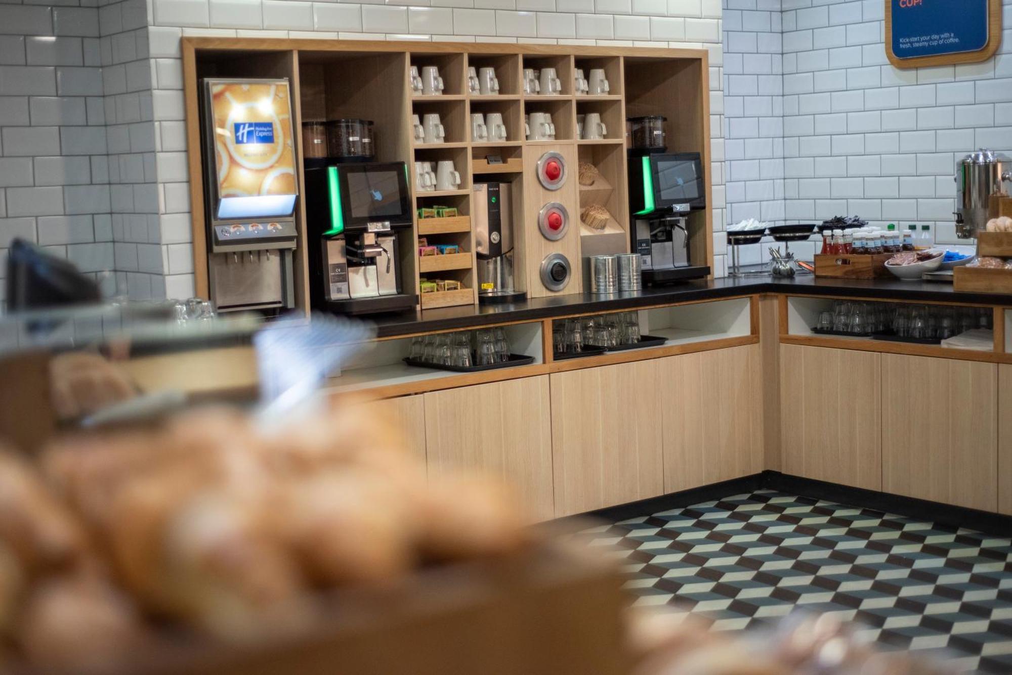 Holiday Inn Express Belfast City By Ihg Dış mekan fotoğraf